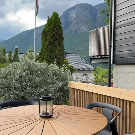 Апартаменты Centrally Located In Loen With Private Terrace *