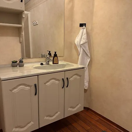 Centrally Located In Loen With Private Terrace سترين